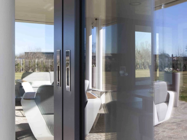 finestre-pvc-alluminio-nere